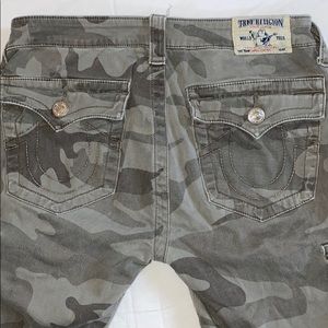 Camo True religion